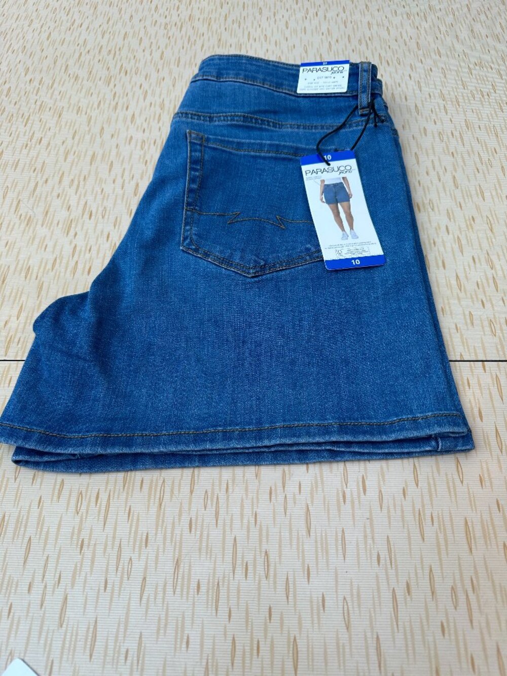 Parasuco Women's High-Rise Denim Shorts Size 10 NWT